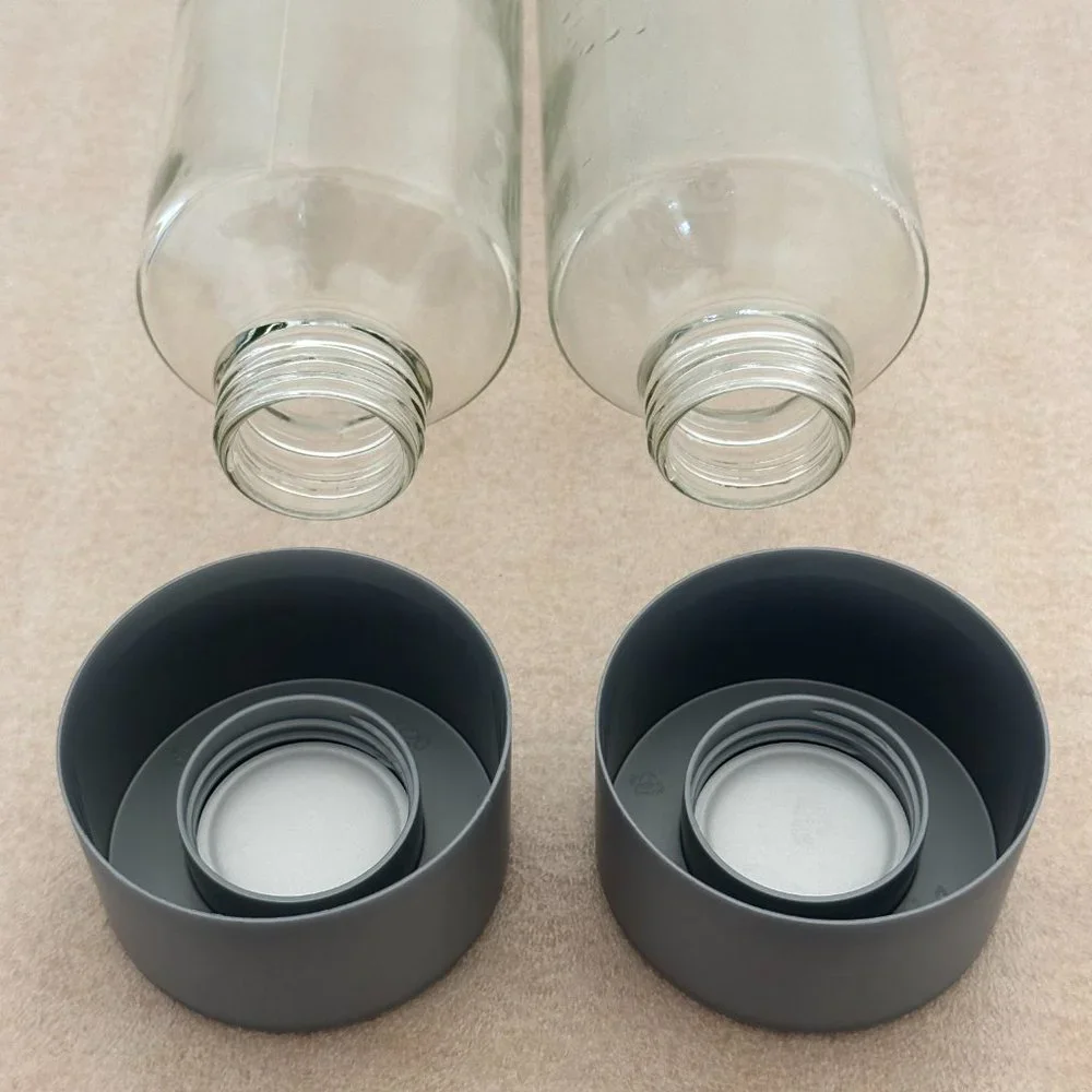 💧Voss💧Two Empty 800 mL Glass Bottle, 27.0 fl oz